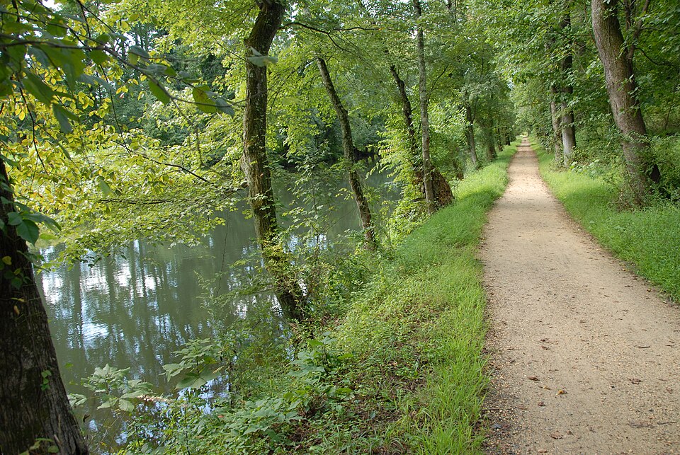 Delaware and Raritan Canal State Park Trail